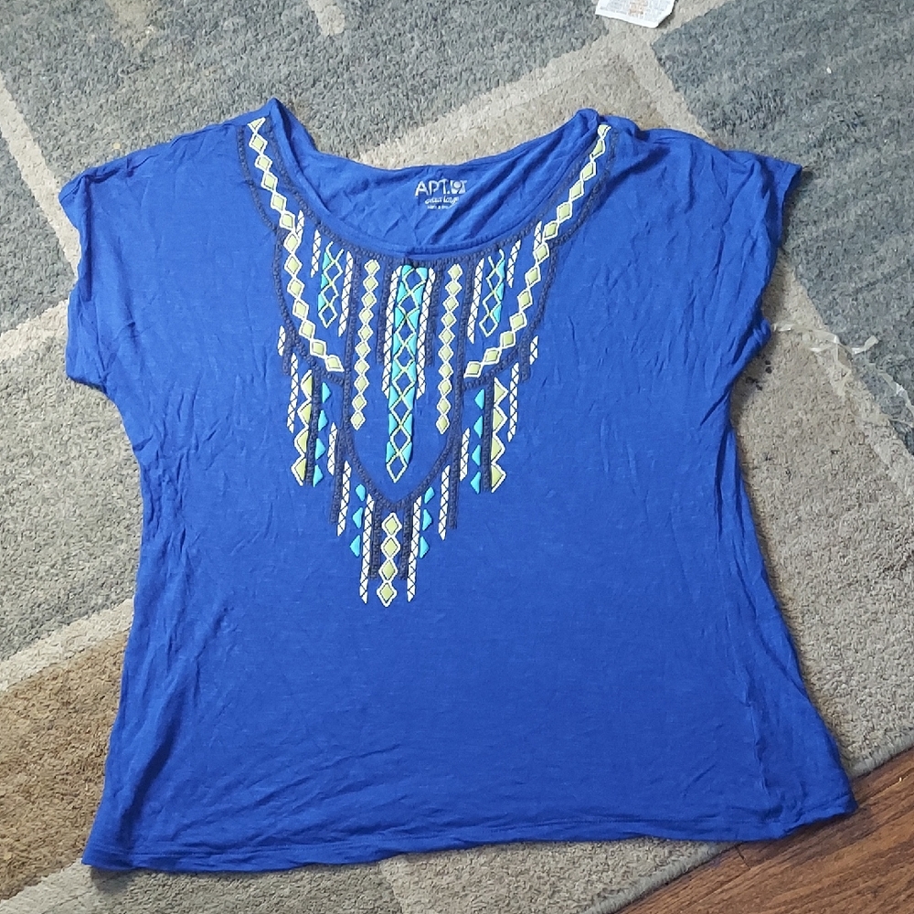 Apt. 9 Blue Geometric Short Sleeve Top